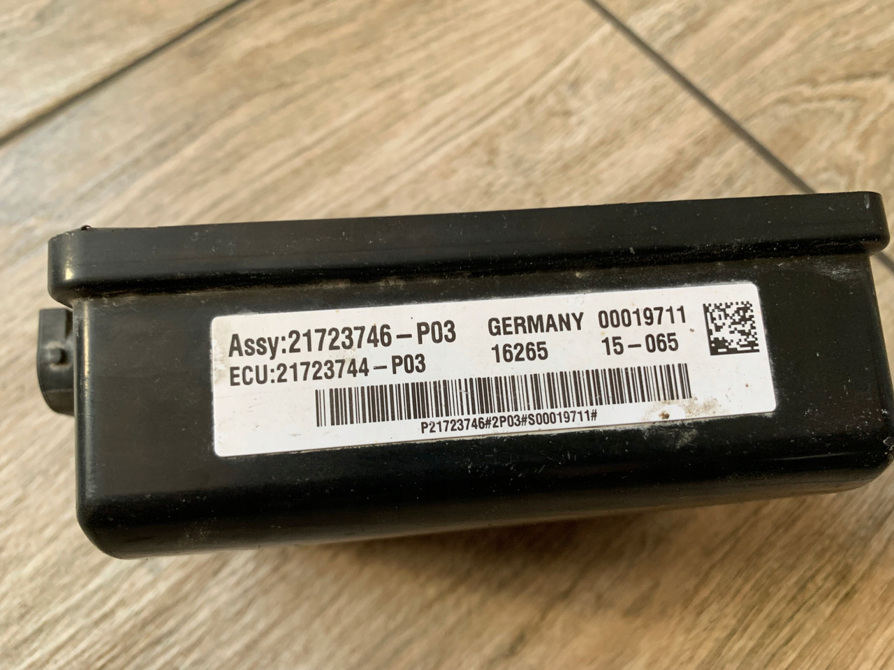 CONTINENTAL RADAR DISTRONIK RENAULT GAMA RANGE VOLVO FH 4 FM 4 FMX FL FE - Sensör - Kamyon: fotoğraf 3 CONTINENTAL RADAR DISTRONIK RENAULT GAMA RANGE VOLVO FH 4 FM 4 FMX FL FE - Sensör - Kamyon: fotoğraf 3