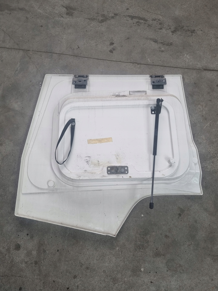 RENAULT KLAPA SCHOWKA DRZWICZKI LEWE RENAULT GAMA RANGE T - Kaporta ve Dış Aksam - Kamyon: fotoğraf 2 RENAULT KLAPA SCHOWKA DRZWICZKI LEWE RENAULT GAMA RANGE T - Kaporta ve Dış Aksam - Kamyon: fotoğraf 2