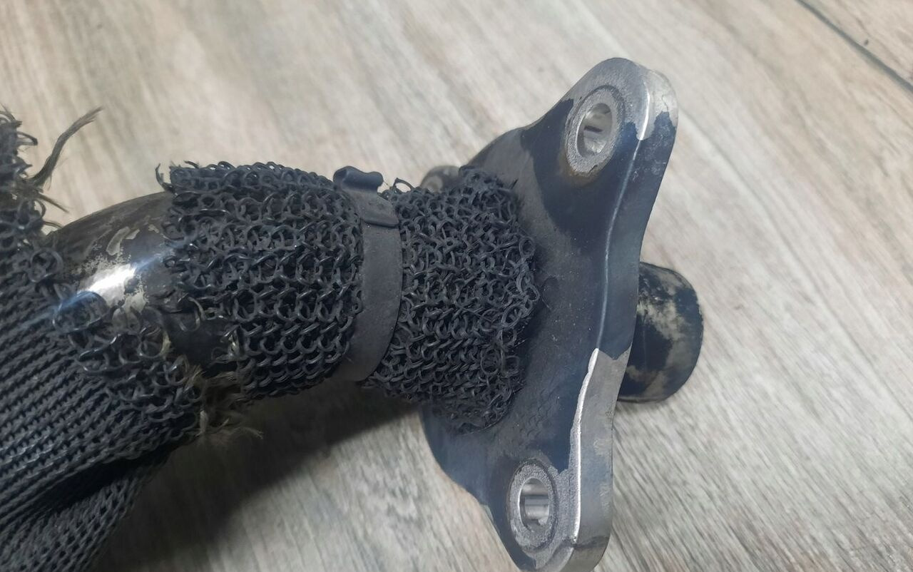 Renault GAMA T RANGE - Egzoz borusu - Kamyon: fotoğraf 2 Renault GAMA T RANGE - Egzoz borusu - Kamyon: fotoğraf 2