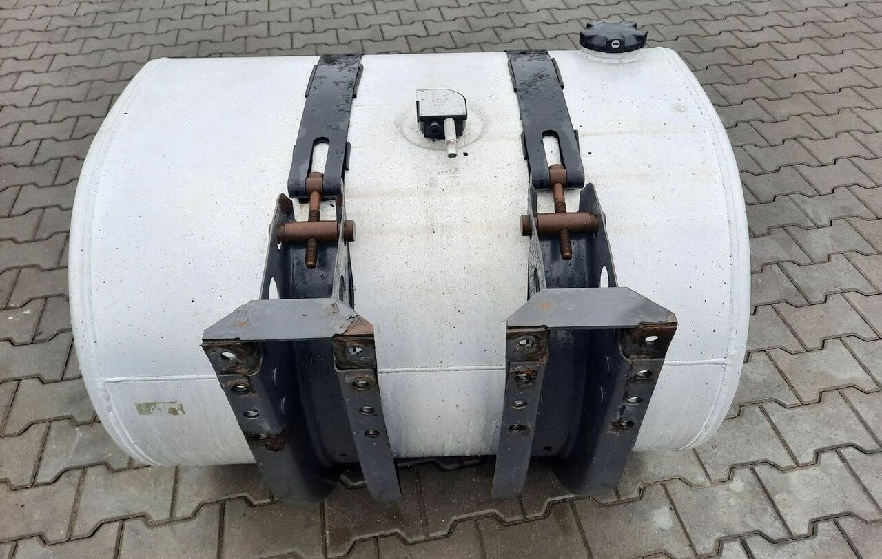 Renault ZBIORNIK PALIWA RENAULT GAMA RANGE T 100/70/70 21516447 - Yakıt tankı - Kamyon: fotoğraf 5 Renault ZBIORNIK PALIWA RENAULT GAMA RANGE T 100/70/70 21516447 - Yakıt tankı - Kamyon: fotoğraf 5