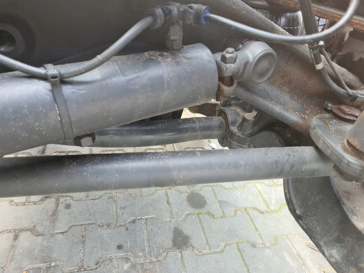 ZF SIŁOWNIK OSI SKRĘTNEJ KIEROWANEJ VOLVO FH FM 9 13 4 - Direksiyon yönetimi - Kamyon: fotoğraf 5 ZF SIŁOWNIK OSI SKRĘTNEJ KIEROWANEJ VOLVO FH FM 9 13 4 - Direksiyon yönetimi - Kamyon: fotoğraf 5