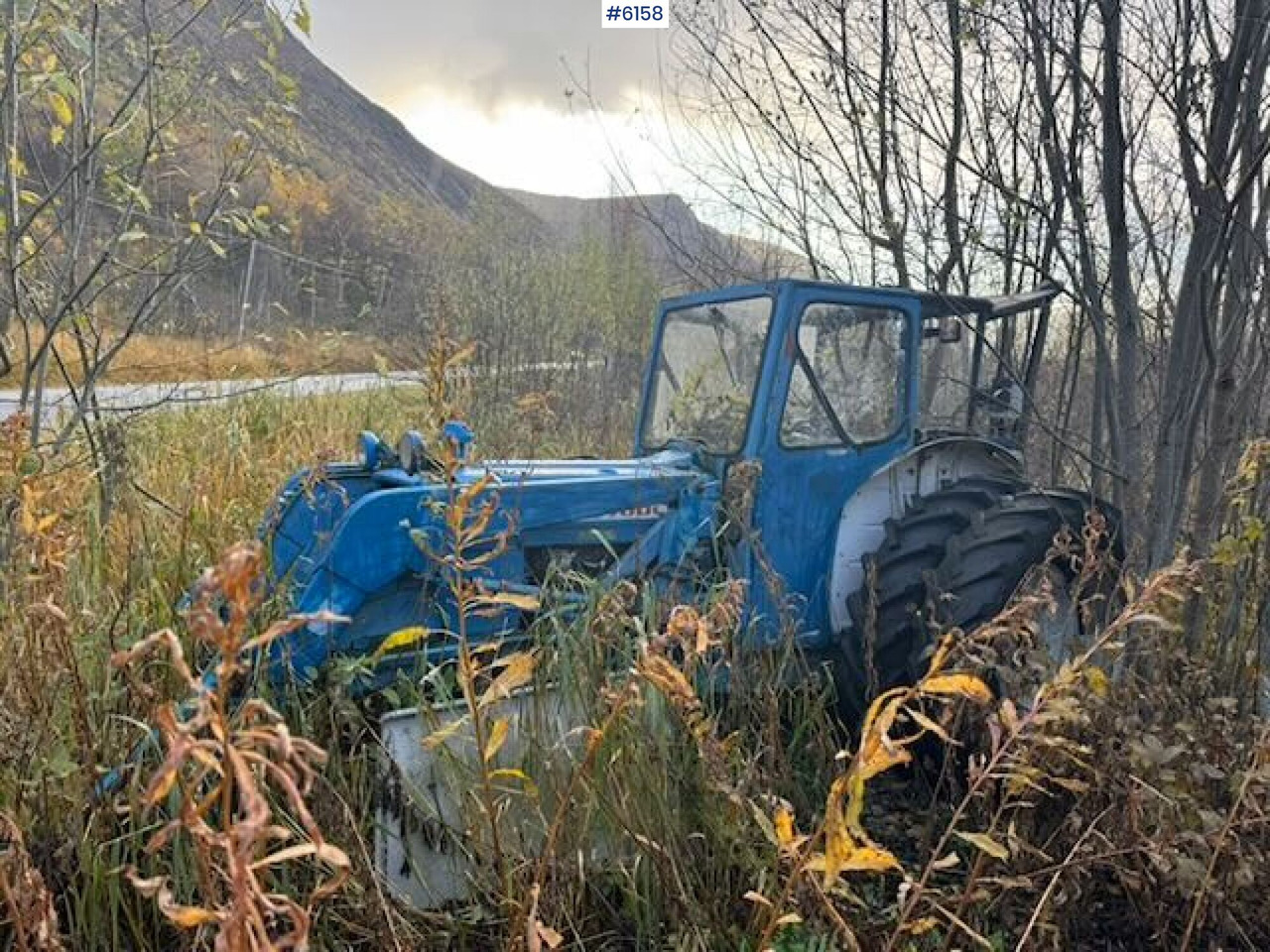 1973 Ford 4000 tractor backhoe. Repair.object - Traktör: fotoğraf 1 1973 Ford 4000 tractor backhoe. Repair.object - Traktör: fotoğraf 1