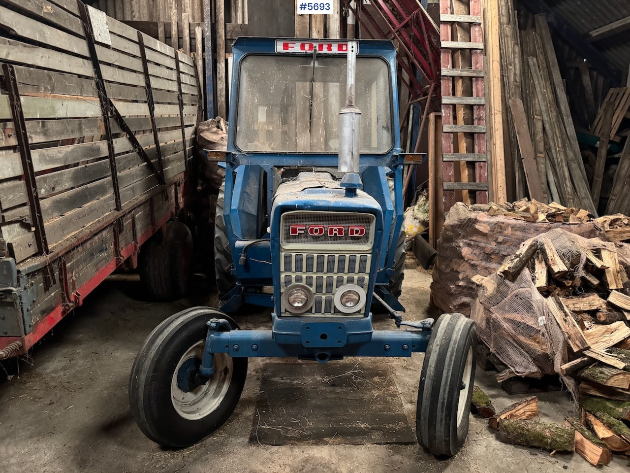 1975 Ford 4000 - Traktör: fotoğraf 4 1975 Ford 4000 - Traktör: fotoğraf 4