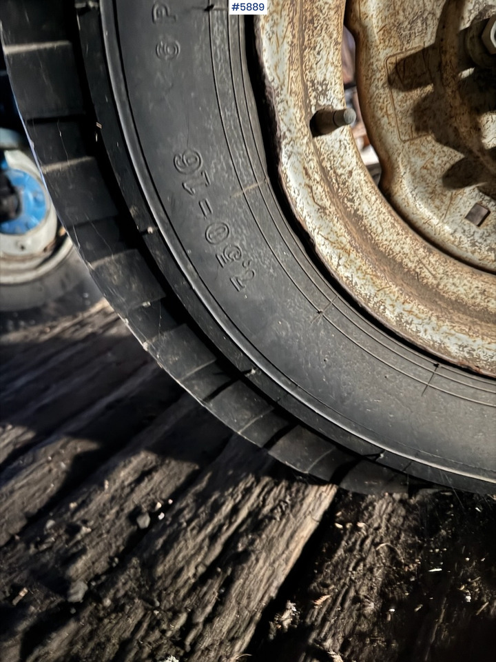 Traktör 1975 Ford 5000 w/ Twin Wheels: fotoğraf 10