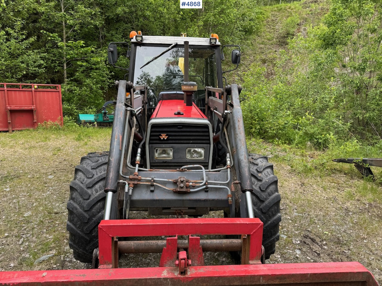 1988 Massey Ferguson 375 w/front loader - Traktör: fotoğraf 4 1988 Massey Ferguson 375 w/front loader - Traktör: fotoğraf 4
