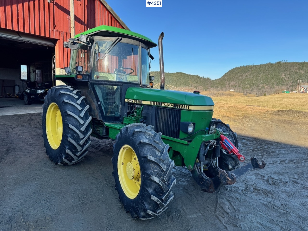 1991 John Deere 2850 4x4 Synchron w/ front hydraulics. - Traktör: fotoğraf 5 1991 John Deere 2850 4x4 Synchron w/ front hydraulics. - Traktör: fotoğraf 5