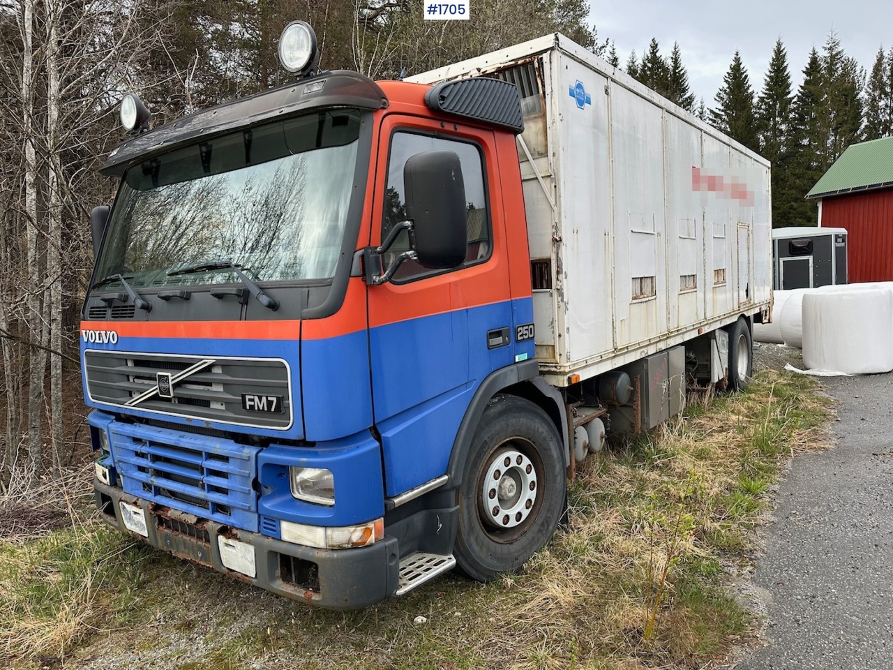 2000 Volvo 250 4x2 reparasjonsobjekt - Kapalı kasa kamyon: fotoğraf 2 2000 Volvo 250 4x2 reparasjonsobjekt - Kapalı kasa kamyon: fotoğraf 2