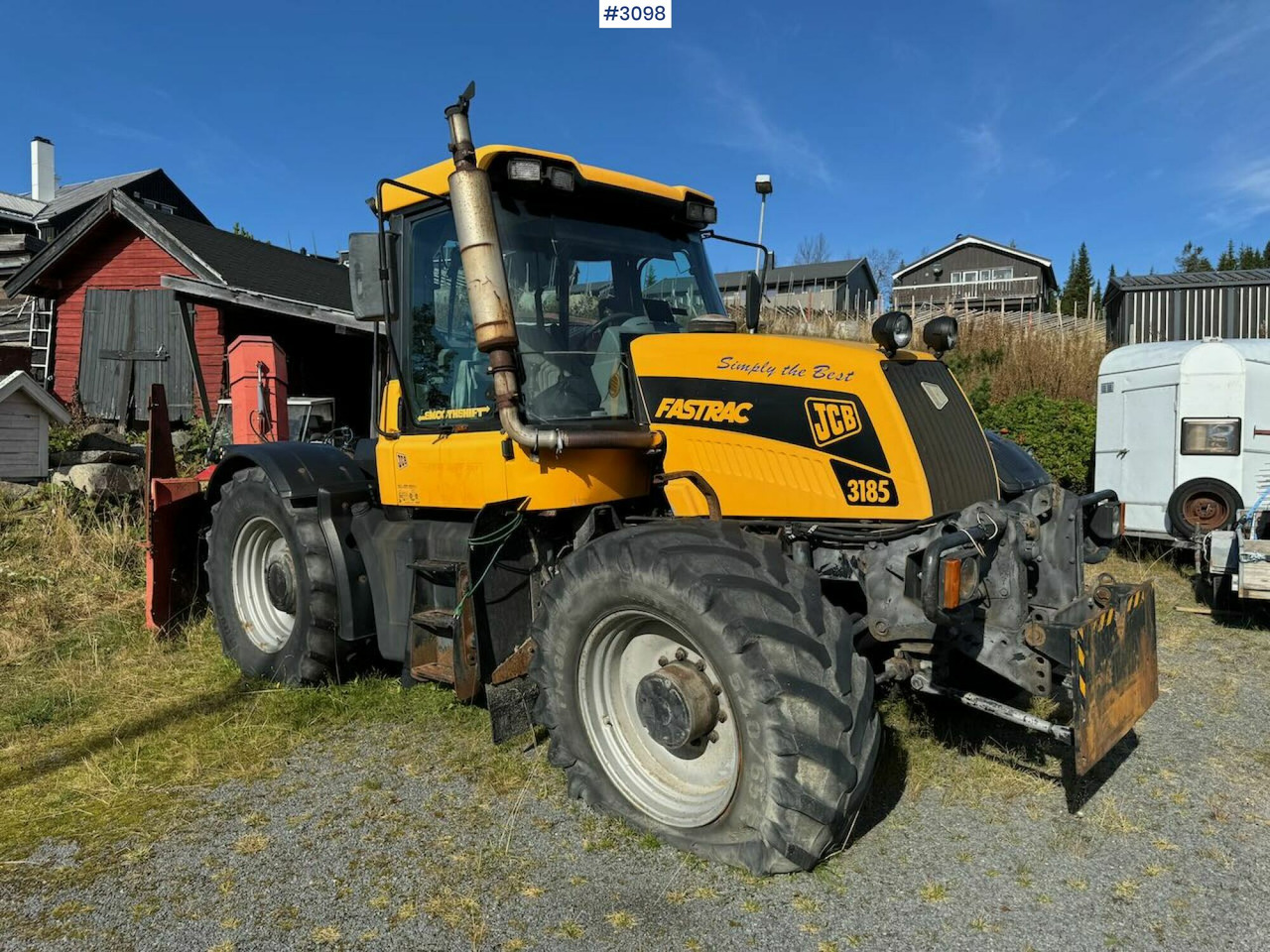 2001 JCB Fastrac 3185 4x4. The plow rigged and two sets of tires. - Traktör: fotoğraf 3 2001 JCB Fastrac 3185 4x4. The plow rigged and two sets of tires. - Traktör: fotoğraf 3