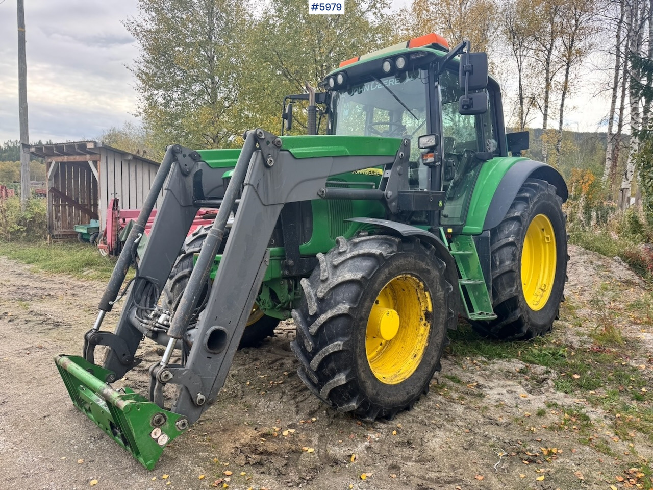 2005 John Deere 6420 with Front Loader - Traktör: fotoğraf 5 2005 John Deere 6420 with Front Loader - Traktör: fotoğraf 5