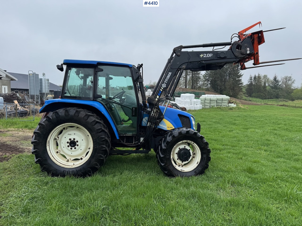2006 New Holland TL100 A w/Front Loader. - Traktör: fotoğraf 3 2006 New Holland TL100 A w/Front Loader. - Traktör: fotoğraf 3