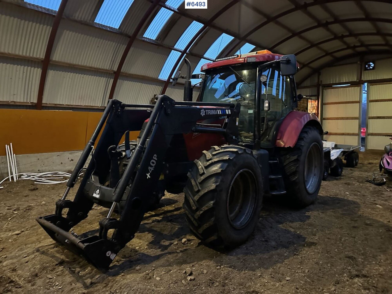 2007 CASE IH MXU 135 Pro 4x4 tractor w/ front loader. - Traktör: fotoğraf 2 2007 CASE IH MXU 135 Pro 4x4 tractor w/ front loader. - Traktör: fotoğraf 2
