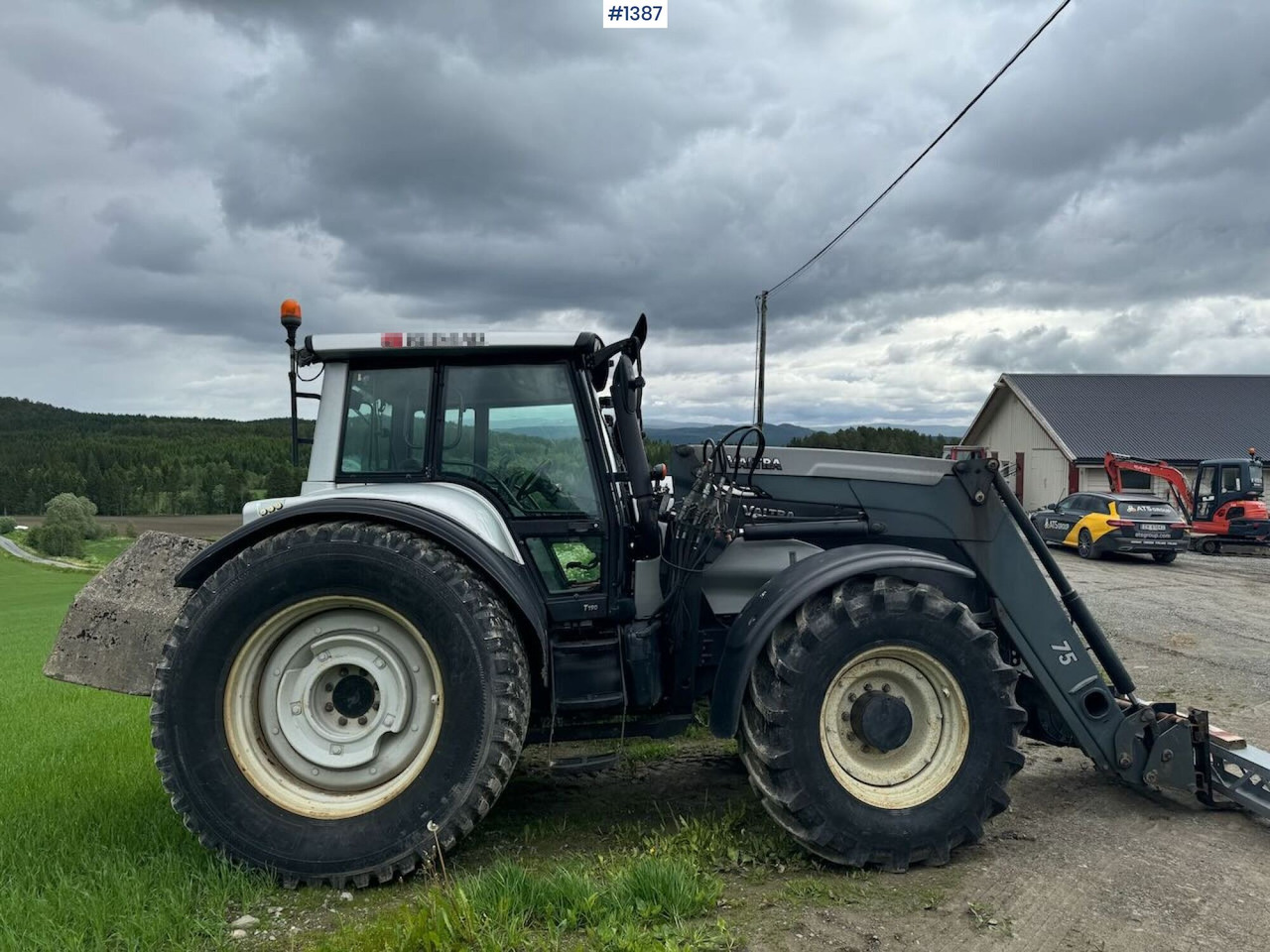 2007 Valtra T190 4x4 Tractor w/ bucket - Traktör: fotoğraf 2 2007 Valtra T190 4x4 Tractor w/ bucket - Traktör: fotoğraf 2