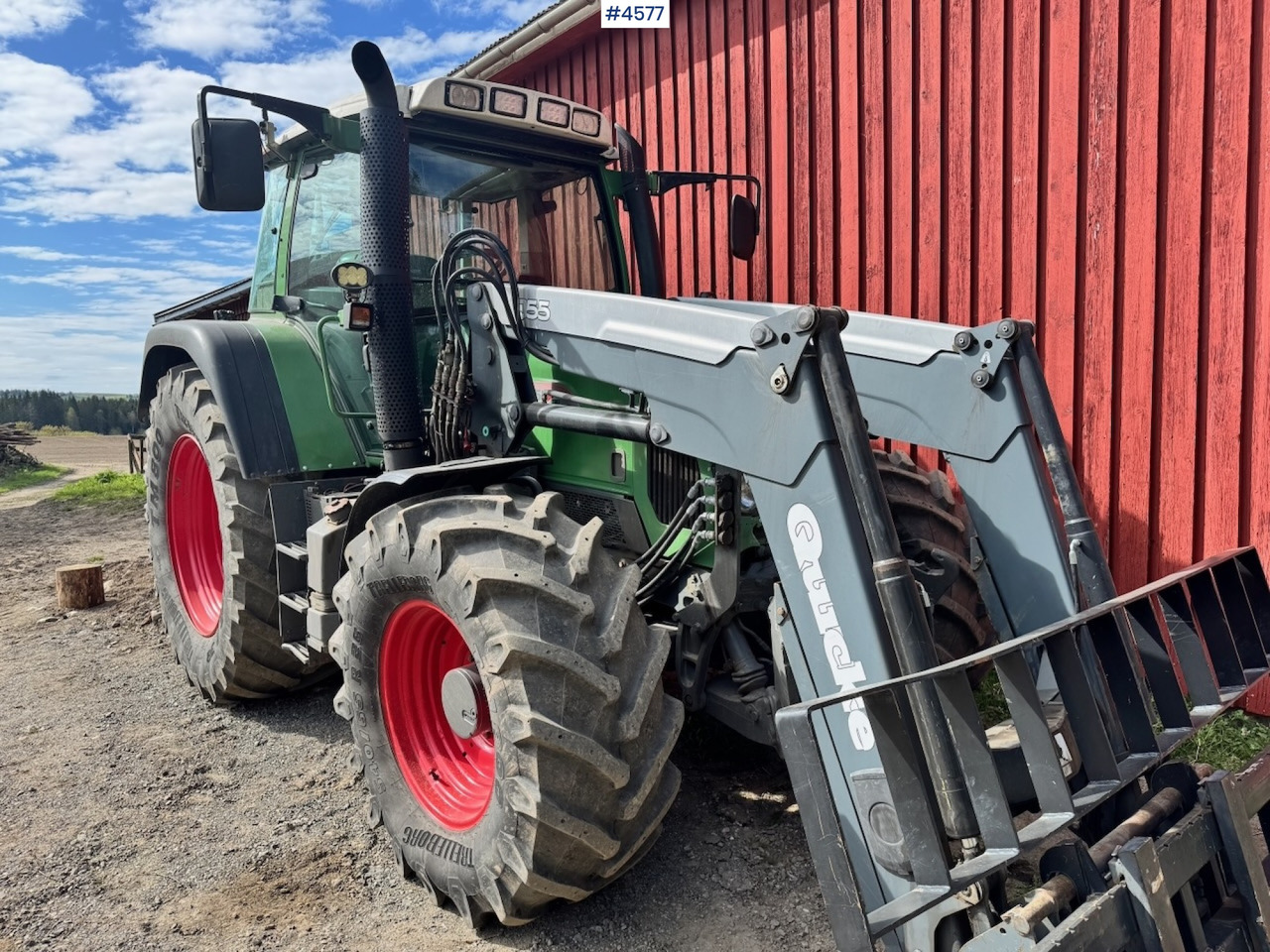 2009 Fendt 415 Vario 4x4 w/ Front hydraulics and Front loader. - Traktör: fotoğraf 2 2009 Fendt 415 Vario 4x4 w/ Front hydraulics and Front loader. - Traktör: fotoğraf 2