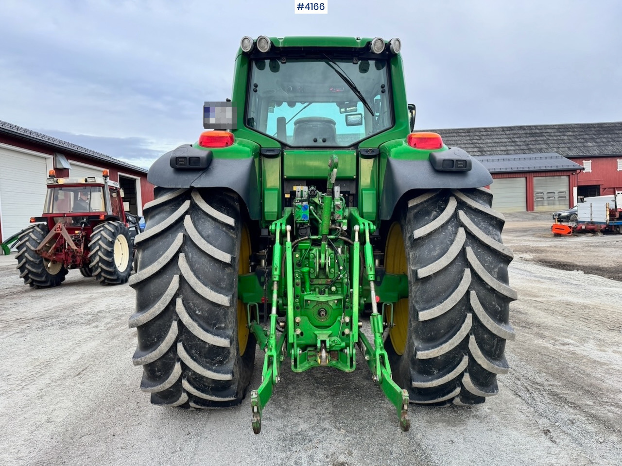 2010 John Deere 7430 w/ Front loader and GPS. 3760 hours! - Traktör: fotoğraf 4 2010 John Deere 7430 w/ Front loader and GPS. 3760 hours! - Traktör: fotoğraf 4