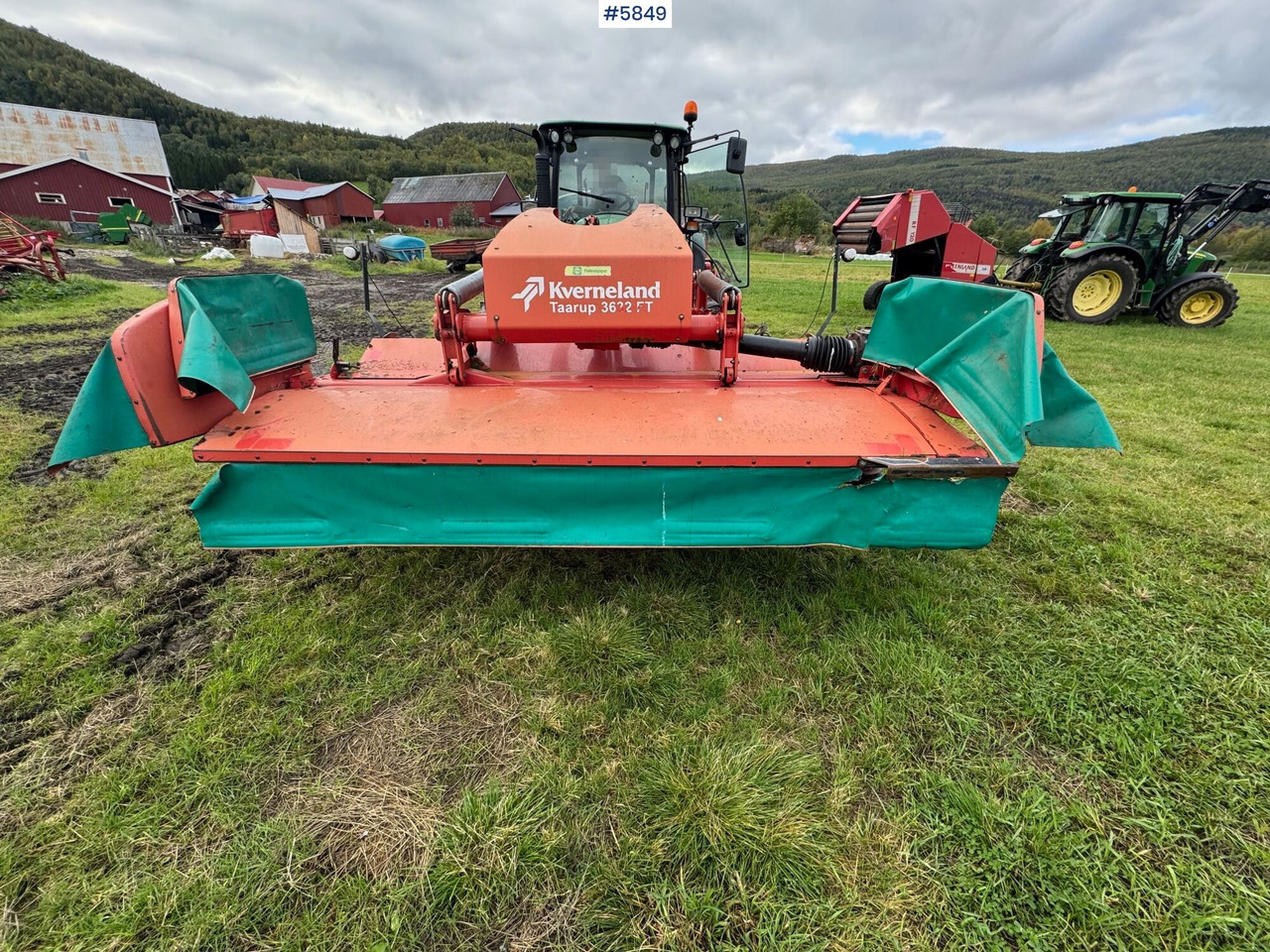 2010 Kverneland 3632FT frontslåmaskin. SE VIDEO! - Saman makinesi: fotoğraf 4 2010 Kverneland 3632FT frontslåmaskin. SE VIDEO! - Saman makinesi: fotoğraf 4