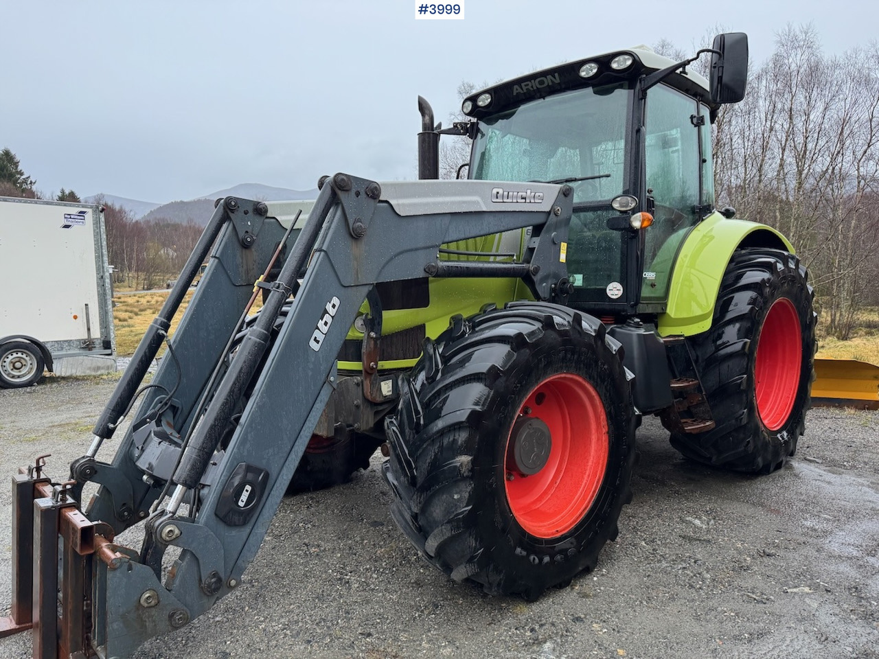 2012 Claas Arion 640 w/ front loader - Traktör: fotoğraf 1 2012 Claas Arion 640 w/ front loader - Traktör: fotoğraf 1