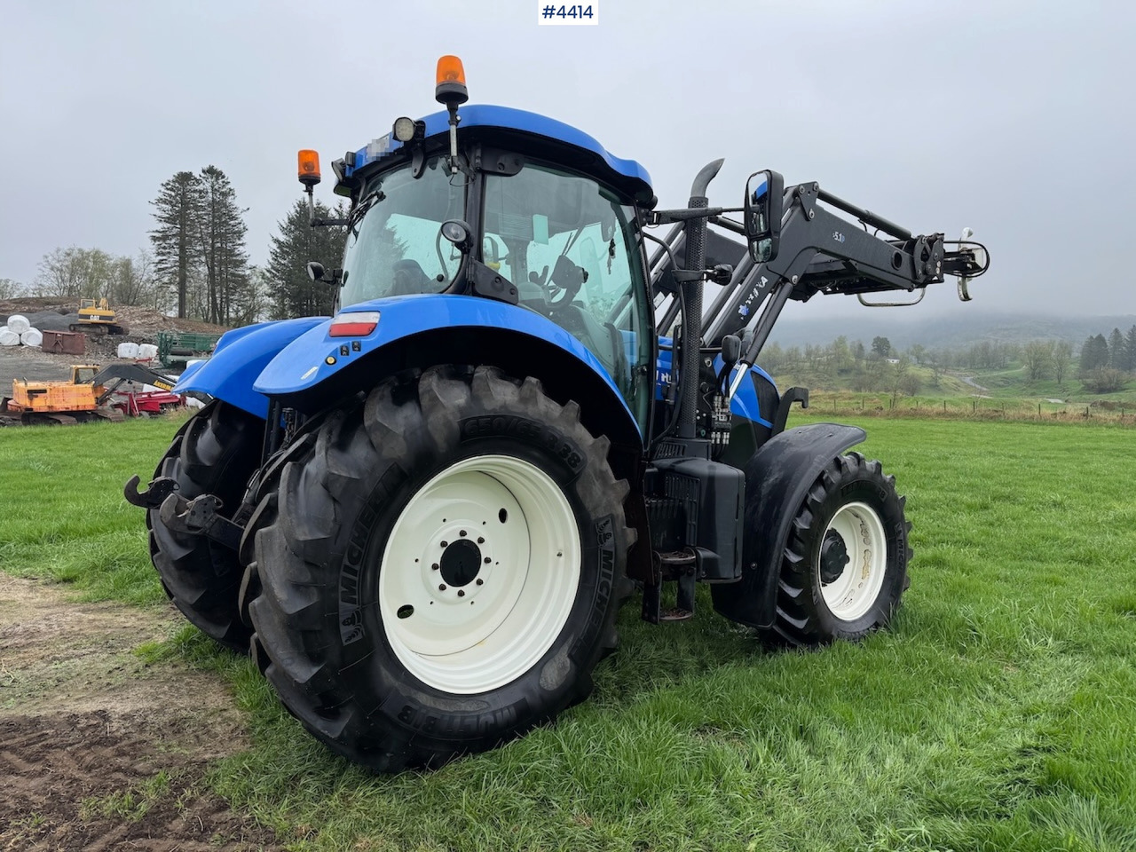 2015 New Holland T7.185 Auto Command w/Front Loader - Traktör: fotoğraf 4 2015 New Holland T7.185 Auto Command w/Front Loader - Traktör: fotoğraf 4