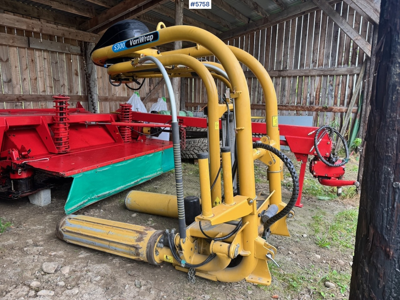 2016 Tanco VariWrap S300 Round Bale Wrapper - Saman makinesi: fotoğraf 1 2016 Tanco VariWrap S300 Round Bale Wrapper - Saman makinesi: fotoğraf 1