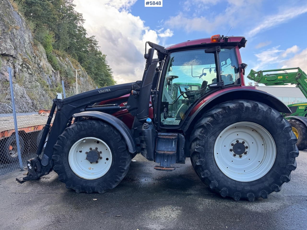 2018 Valtra N174 w/ front loader and plow plate. - Traktör: fotoğraf 2 2018 Valtra N174 w/ front loader and plow plate. - Traktör: fotoğraf 2