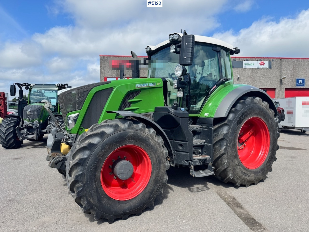 2019 Fendt 828 Vario w/ Front hydraulics and Front PTO. - Traktör: fotoğraf 1 2019 Fendt 828 Vario w/ Front hydraulics and Front PTO. - Traktör: fotoğraf 1
