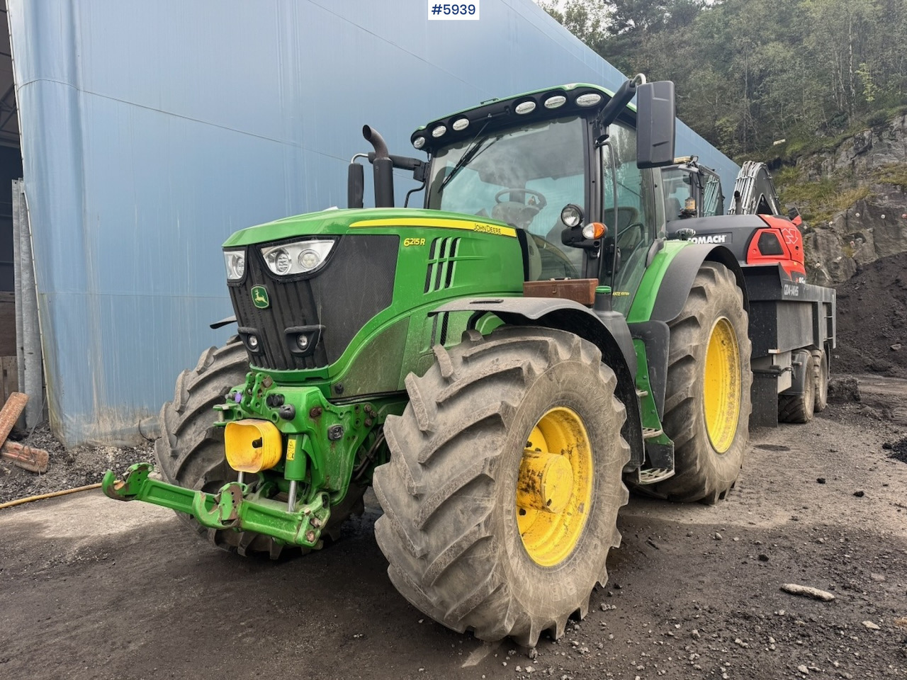 2020 John Deere 6215R w/ Front PTO and hydraulics. 2 sets of tires. - Traktör: fotoğraf 1 2020 John Deere 6215R w/ Front PTO and hydraulics. 2 sets of tires. - Traktör: fotoğraf 1