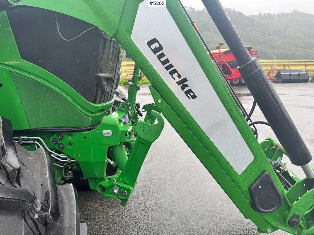 2024 John Deere 6R 215 w/ Front Loader and Front Hydraulics. 520 hours! - Traktör: fotoğraf 4 2024 John Deere 6R 215 w/ Front Loader and Front Hydraulics. 520 hours! - Traktör: fotoğraf 4
