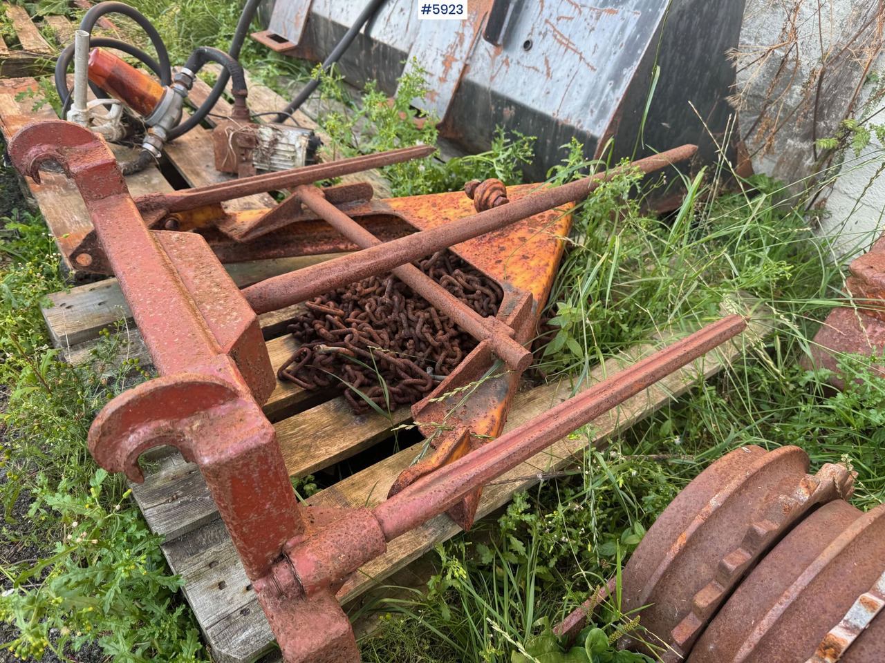 Bucket and spears for compact loader - Ataşman - Tarım araçları: fotoğraf 2 Bucket and spears for compact loader - Ataşman - Tarım araçları: fotoğraf 2