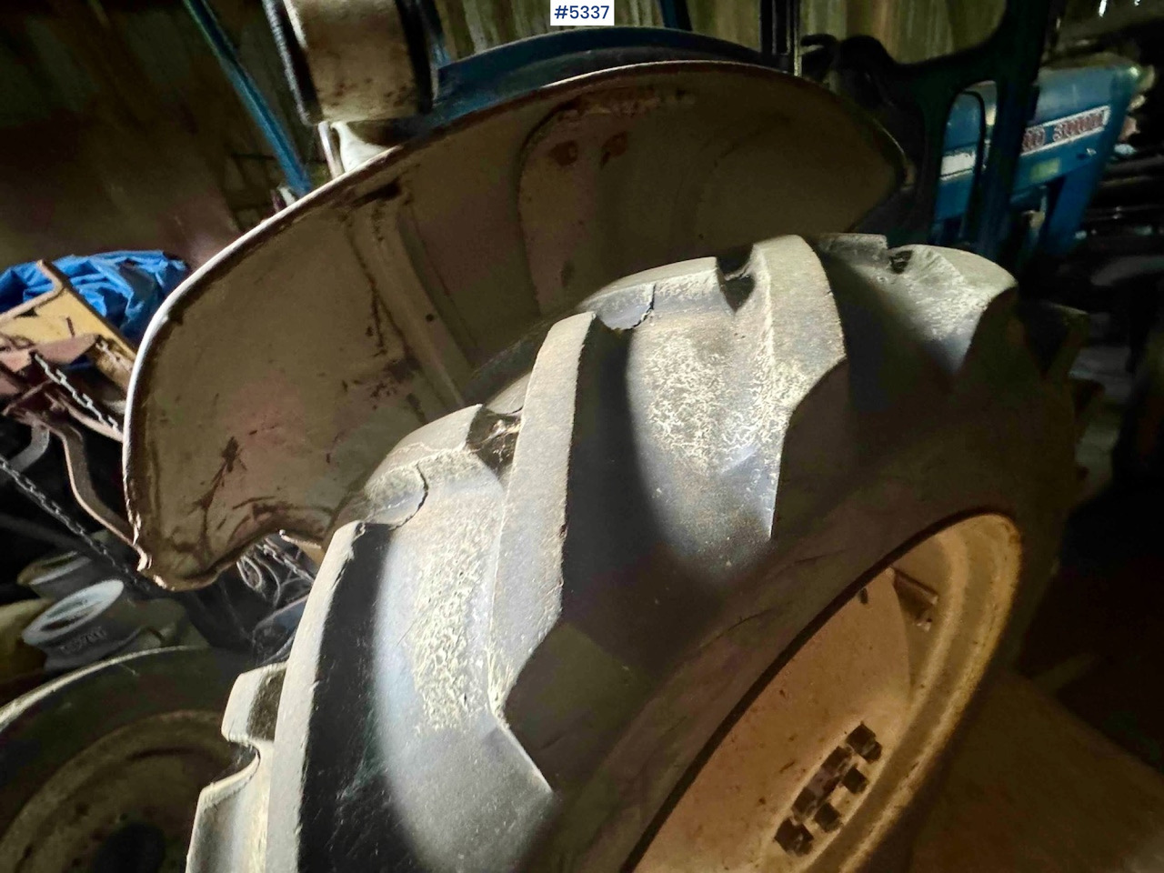 Traktör Ford 3000 traktor m/ skuffe: fotoğraf 14