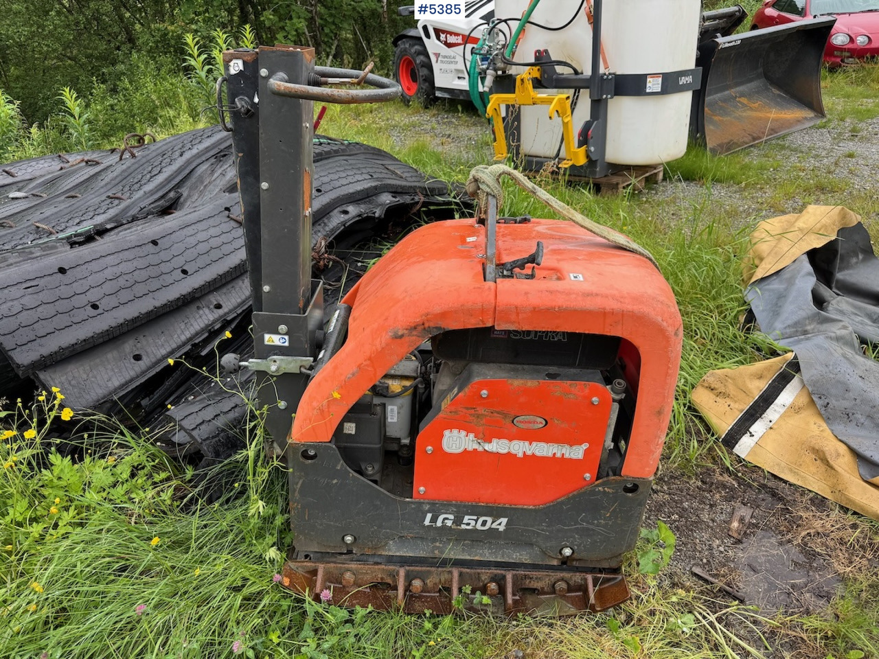 Husqvarna LG 504 Vibrating compactor. - Toprak işleme makinesi: fotoğraf 1 Husqvarna LG 504 Vibrating compactor. - Toprak işleme makinesi: fotoğraf 1