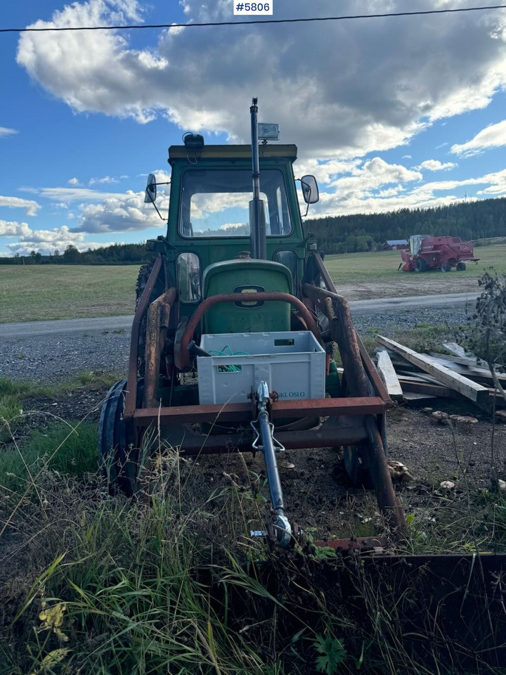 John Deere 2130 - Traktör: fotoğraf 5 John Deere 2130 - Traktör: fotoğraf 5