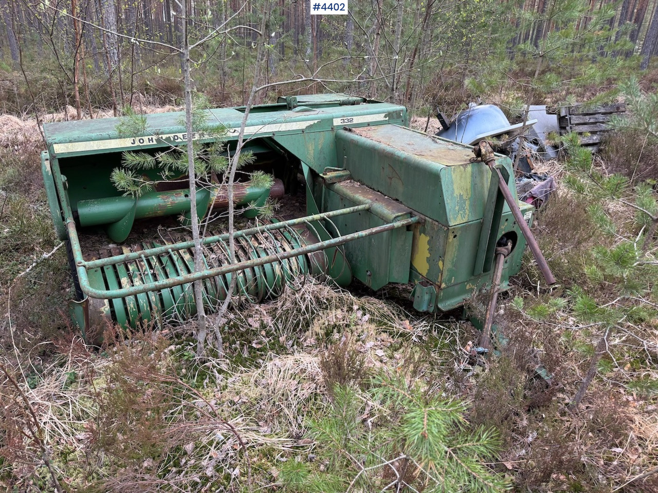 John Deere 332 Square Baler - Saman makinesi: fotoğraf 2 John Deere 332 Square Baler - Saman makinesi: fotoğraf 2