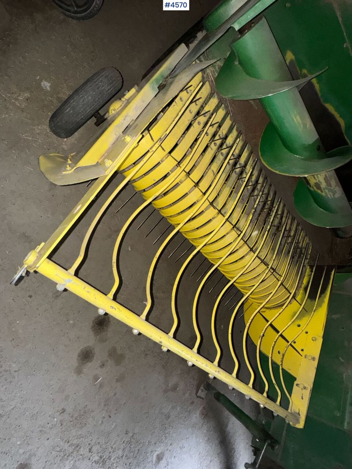 Saman makinesi John Deere 332A Square baler: fotoğraf 6