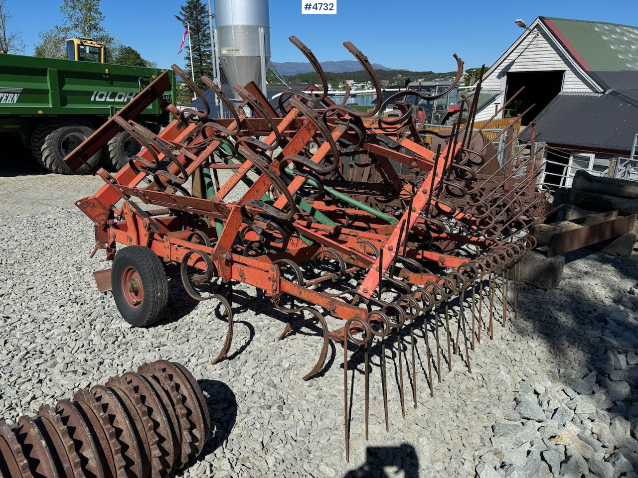 Kverneland 3,5 m harv - Toprak işleme makinesi: fotoğraf 1 Kverneland 3,5 m harv - Toprak işleme makinesi: fotoğraf 1