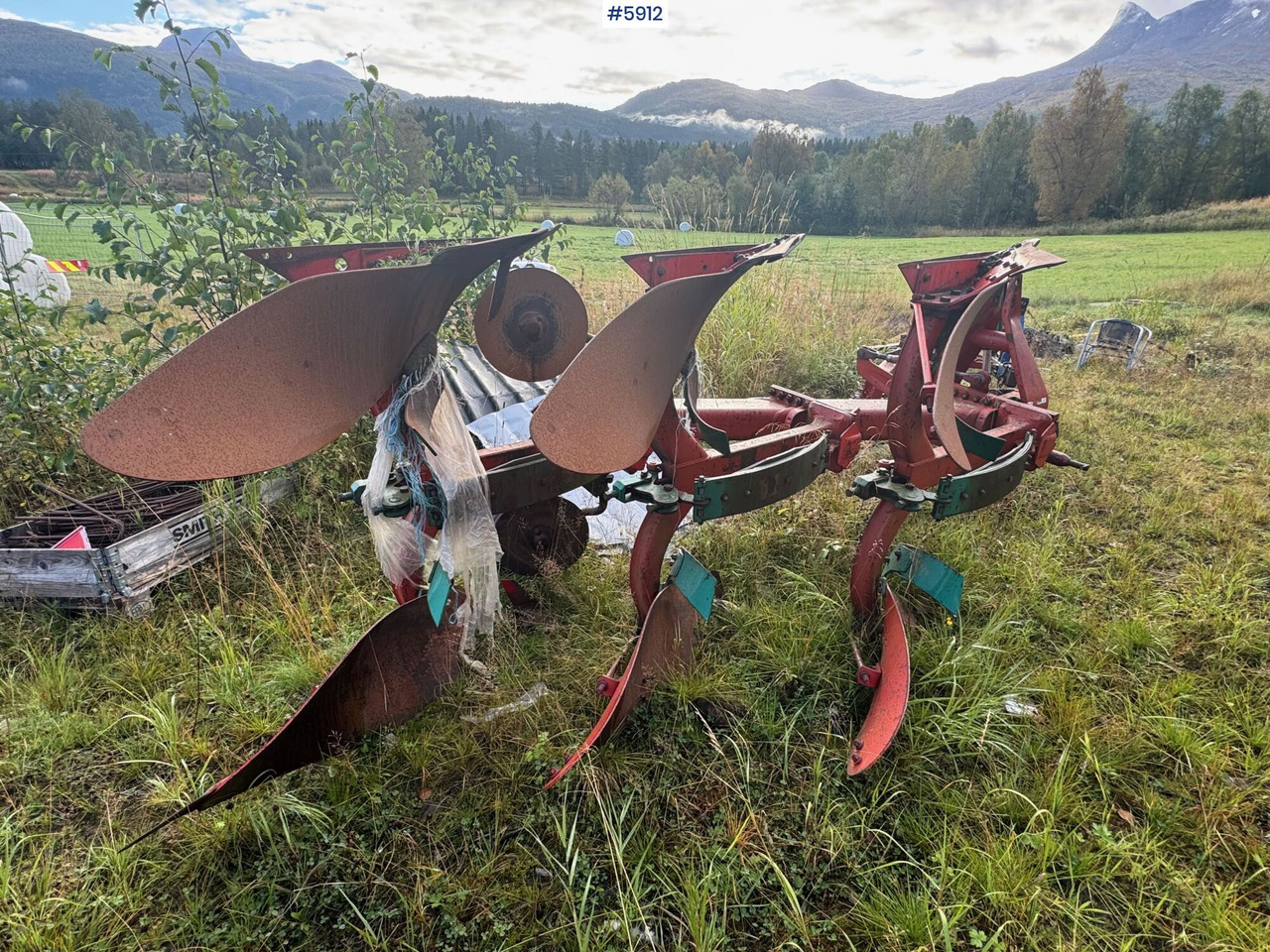 Kverneland 3-furrow reversible plough - Toprak işleme makinesi: fotoğraf 1 Kverneland 3-furrow reversible plough - Toprak işleme makinesi: fotoğraf 1