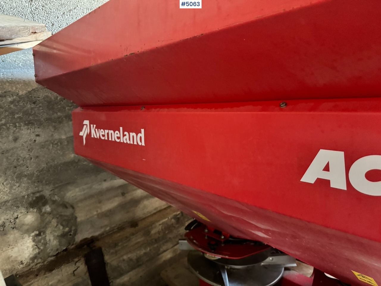 Gübre serpme makinesi Kverneland Accord Fertilizer spreader: fotoğraf 9