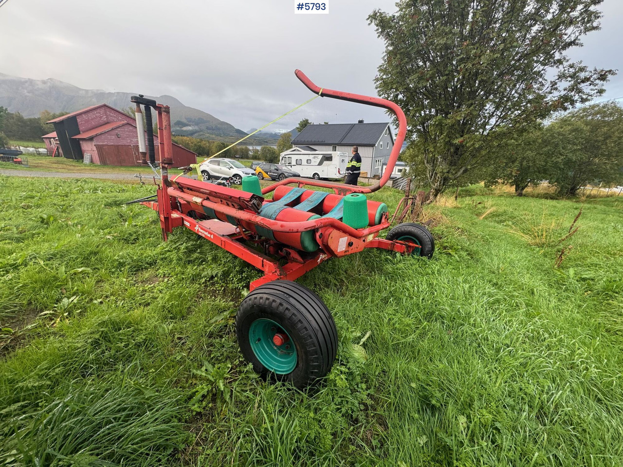 Kverneland un 7335. Partially rep.object - Saman makinesi: fotoğraf 3 Kverneland un 7335. Partially rep.object - Saman makinesi: fotoğraf 3