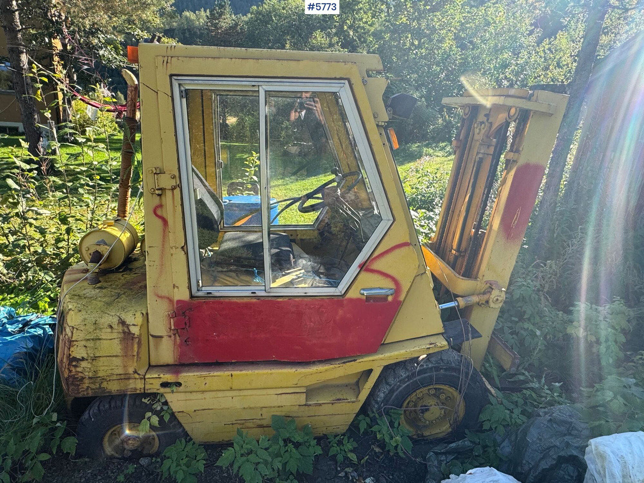 Toyota 02-3FD25 Truck. Repair object - Forklift: fotoğraf 1 Toyota 02-3FD25 Truck. Repair object - Forklift: fotoğraf 1