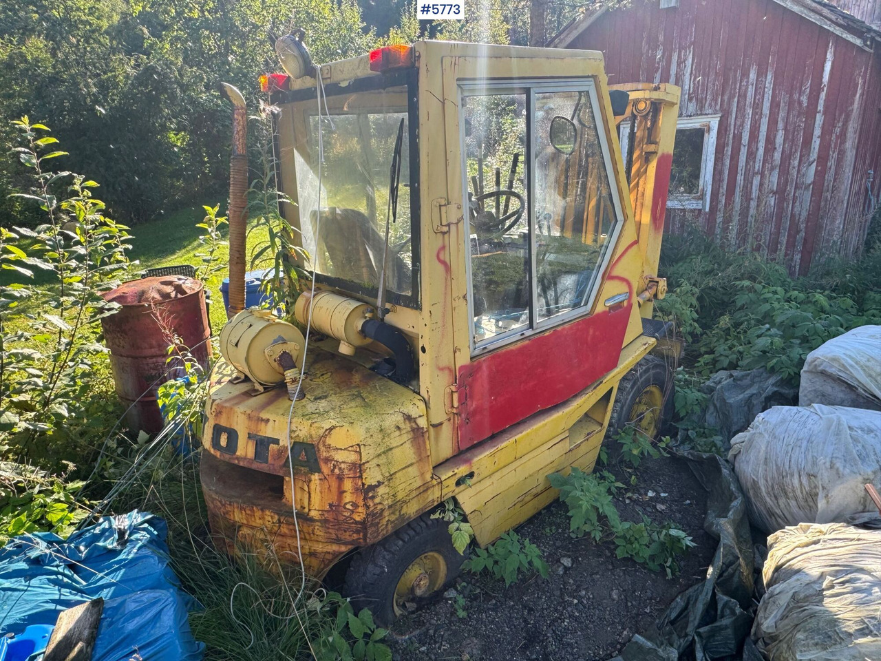 Toyota 02-3FD25 Truck. Repair object - Forklift: fotoğraf 3 Toyota 02-3FD25 Truck. Repair object - Forklift: fotoğraf 3