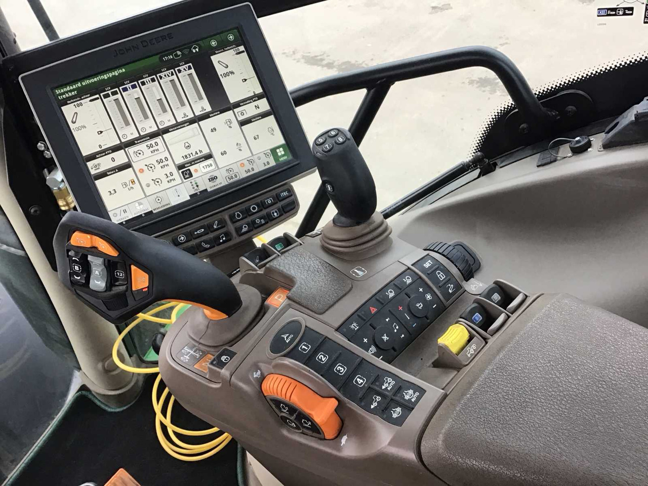 John deere 6230R - Traktör: fotoğraf 5 John deere 6230R - Traktör: fotoğraf 5