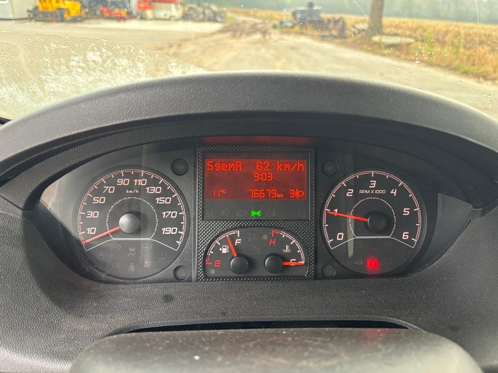 Rimor seal 9 - Alkovenli karavan: fotoğraf 5 Rimor seal 9 - Alkovenli karavan: fotoğraf 5