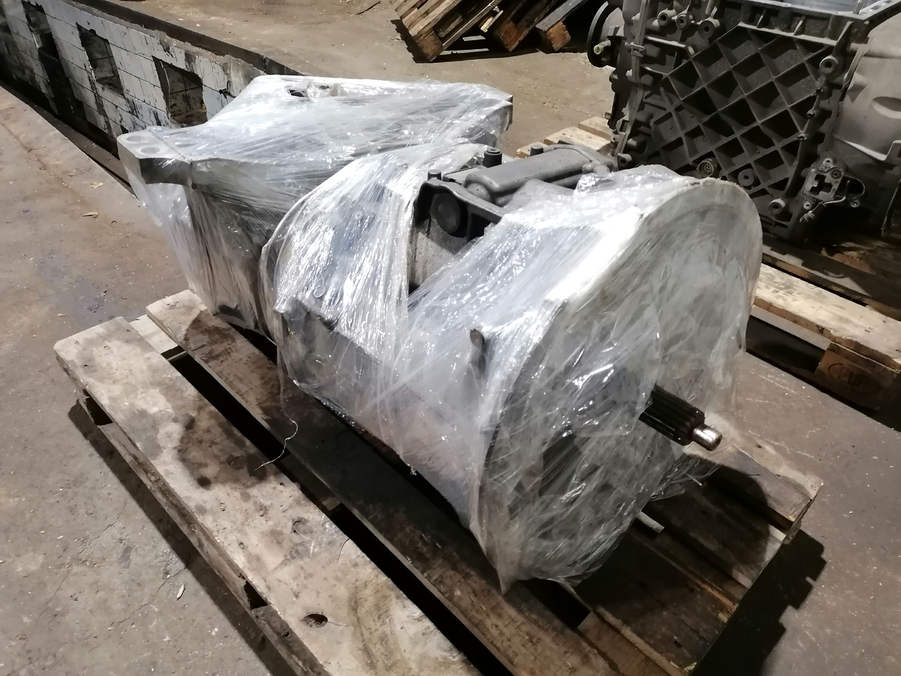 Mercedes-benz MP-4 repaired gearbox G211-12 - Vites kutusu: fotoğraf 2 Mercedes-benz MP-4 repaired gearbox G211-12 - Vites kutusu: fotoğraf 2