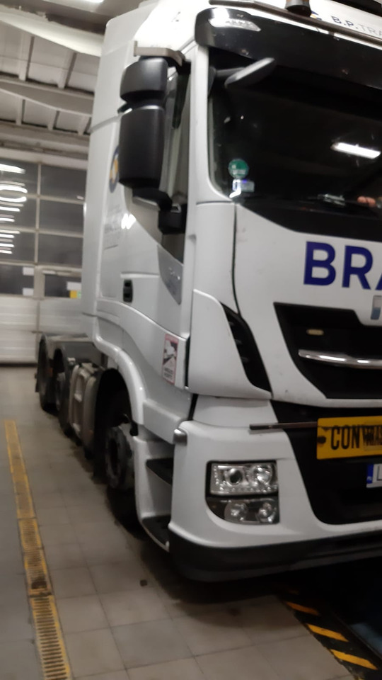 IVECO IVECO STRALIS 510 Hi-Way AS 440STX/P Euro VI z salonu Italia - Çekici: fotoğraf 5 IVECO IVECO STRALIS 510 Hi-Way AS 440STX/P Euro VI z salonu Italia - Çekici: fotoğraf 5