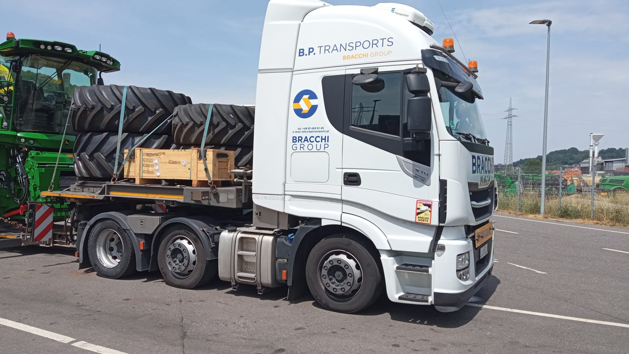 IVECO IVECO STRALIS 510 Hi-Way AS 440STX/P Euro VI z salonu Italia - Çekici: fotoğraf 3 IVECO IVECO STRALIS 510 Hi-Way AS 440STX/P Euro VI z salonu Italia - Çekici: fotoğraf 3