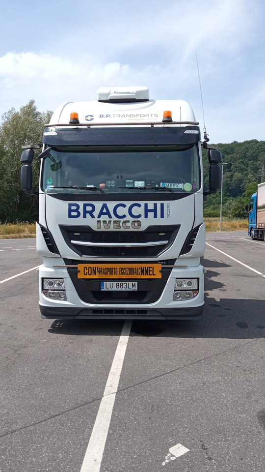 IVECO IVECO STRALIS 510 Hi-Way AS 440STX/P Euro VI z salonu Italia - Çekici: fotoğraf 1 IVECO IVECO STRALIS 510 Hi-Way AS 440STX/P Euro VI z salonu Italia - Çekici: fotoğraf 1