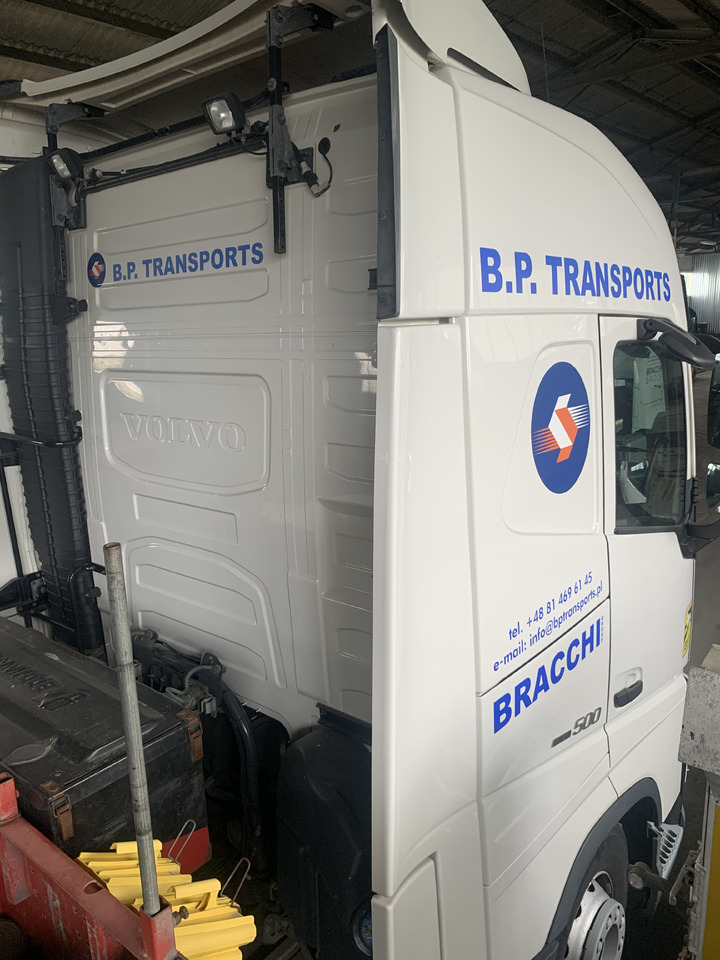 VOLVO VOLVO FH 6x2 500 Euro VI, salon Polska, ASO - Çekici: fotoğraf 5 VOLVO VOLVO FH 6x2 500 Euro VI, salon Polska, ASO - Çekici: fotoğraf 5