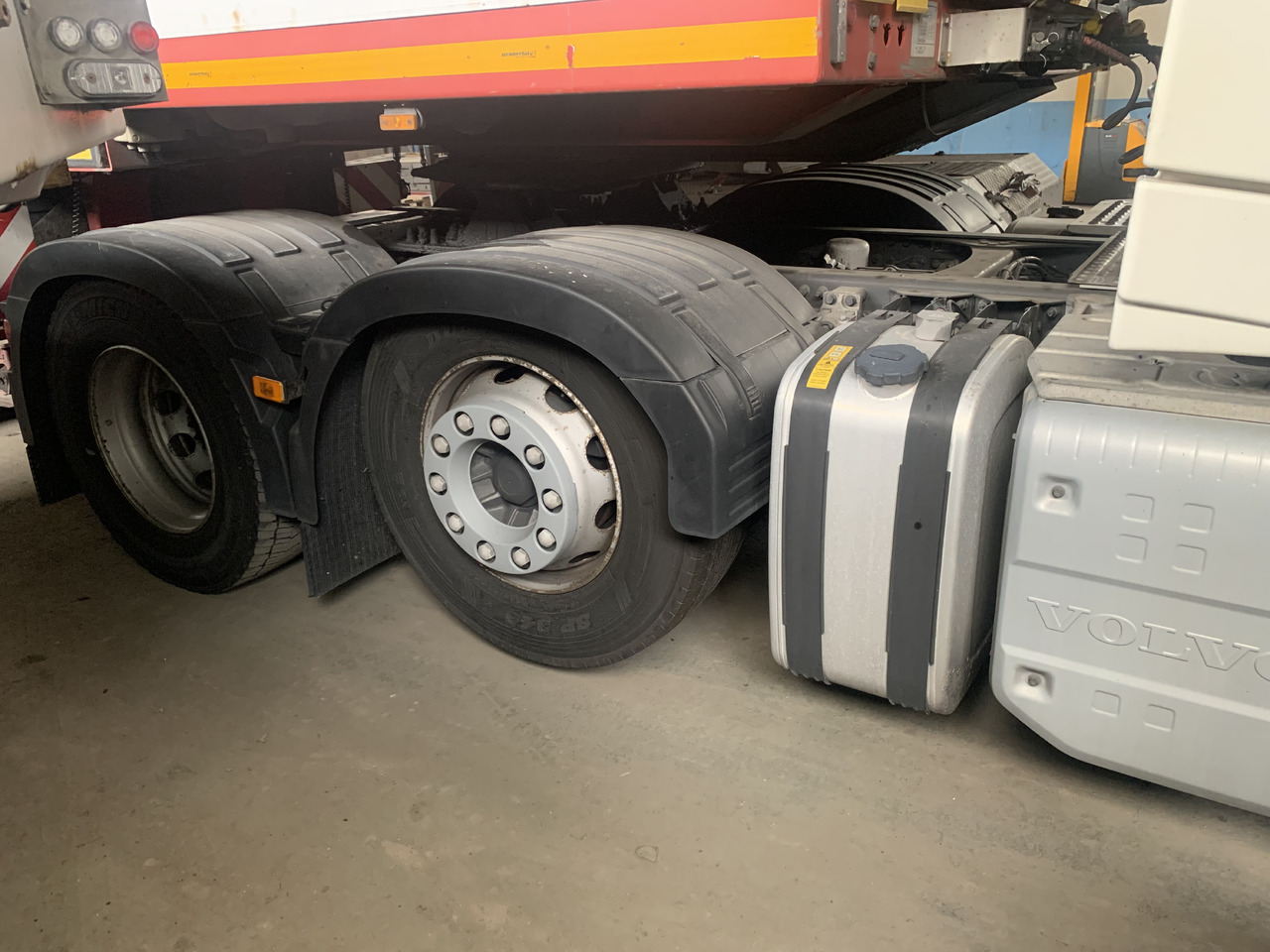 VOLVO VOLVO FH 6x2 500 Euro VI, salon Polska, ASO - Çekici: fotoğraf 3 VOLVO VOLVO FH 6x2 500 Euro VI, salon Polska, ASO - Çekici: fotoğraf 3