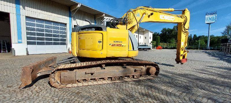 New Holland E235B SRNLC - Paletli ekskavatör: fotoğraf 4 New Holland E235B SRNLC - Paletli ekskavatör: fotoğraf 4