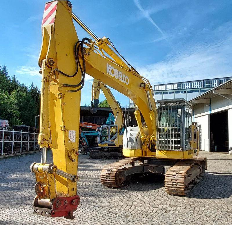 New Holland E235B SRNLC - Paletli ekskavatör: fotoğraf 1 New Holland E235B SRNLC - Paletli ekskavatör: fotoğraf 1