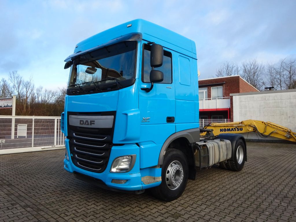 DAF XF 440 + Hydrl. Pumpe 4x2 - Çekici: fotoğraf 2 DAF XF 440 + Hydrl. Pumpe 4x2 - Çekici: fotoğraf 2