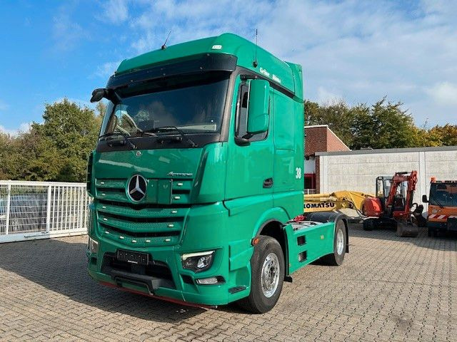 Mercedes-Benz 1851 Actros SZM mit Kipper-Pumpe 4x2 - Çekici: fotoğraf 1 Mercedes-Benz 1851 Actros SZM mit Kipper-Pumpe 4x2 - Çekici: fotoğraf 1
